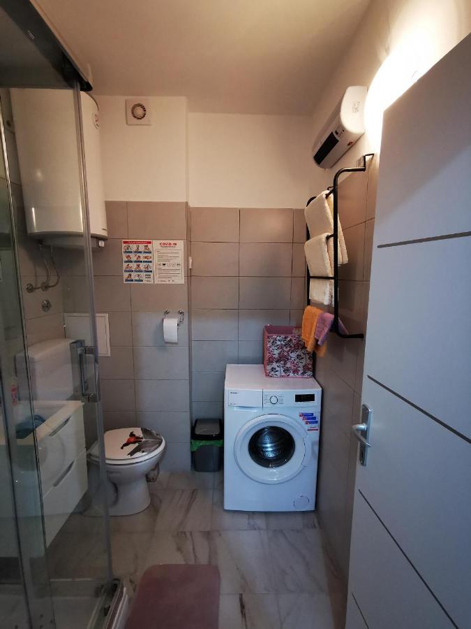 Ema Studio Apartman Karlovac Buitenkant foto